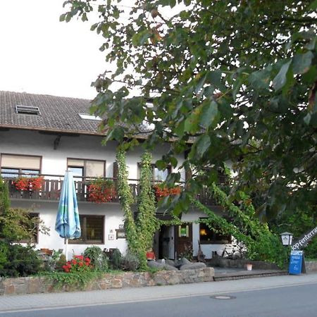 Landgasthof Brunnenwirt Zum Meenzer Fischbachtal Esterno foto